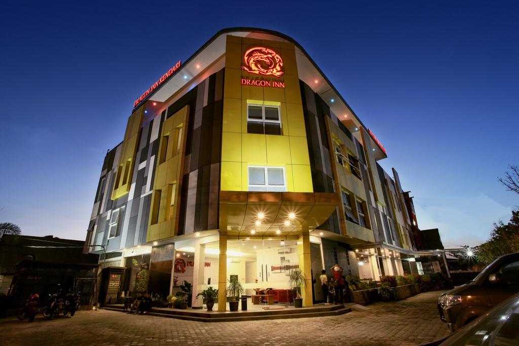 Dragon Inn Kendari Exterior foto