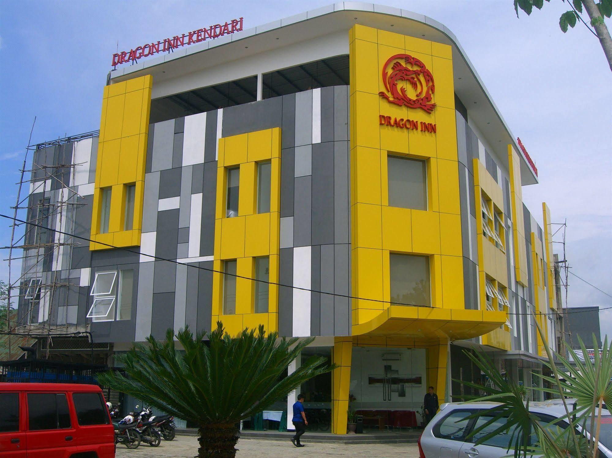 Dragon Inn Kendari Exterior foto